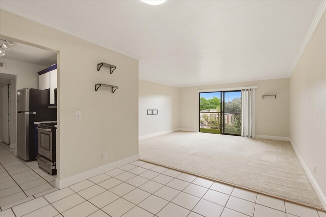 Building Photo - 450 N Civic Dr