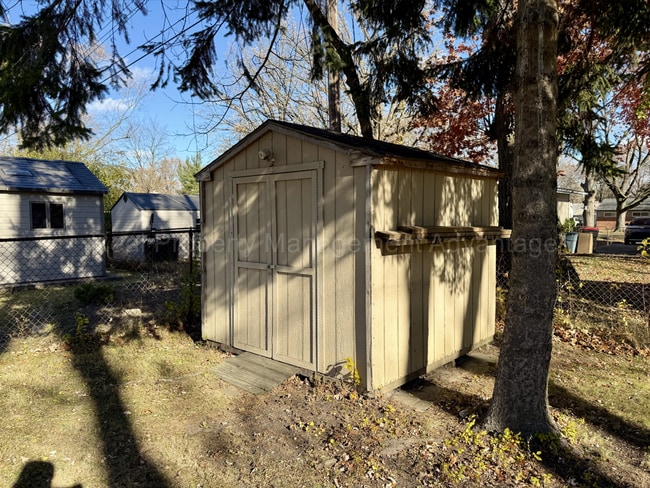 Building Photo - Updated and Beautifully Maintained 3-Bedroom Ranch Minutes from Downtown Berkley!