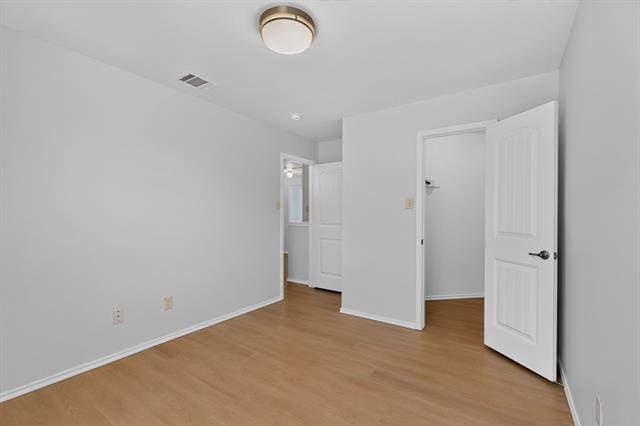 Building Photo - 2123 Meadow View Dr