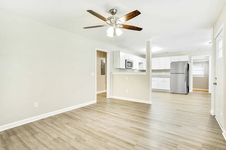 Building Photo - 320 Mount Zion Rd