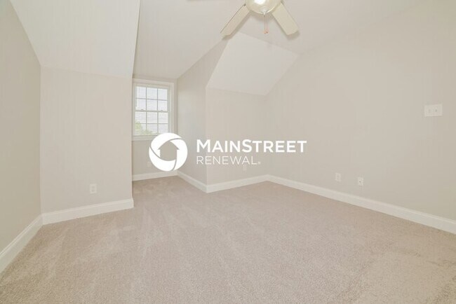 Building Photo - 3 Bedroom Pet-Friendly Home in Corryton, TN with Main Street Renewal