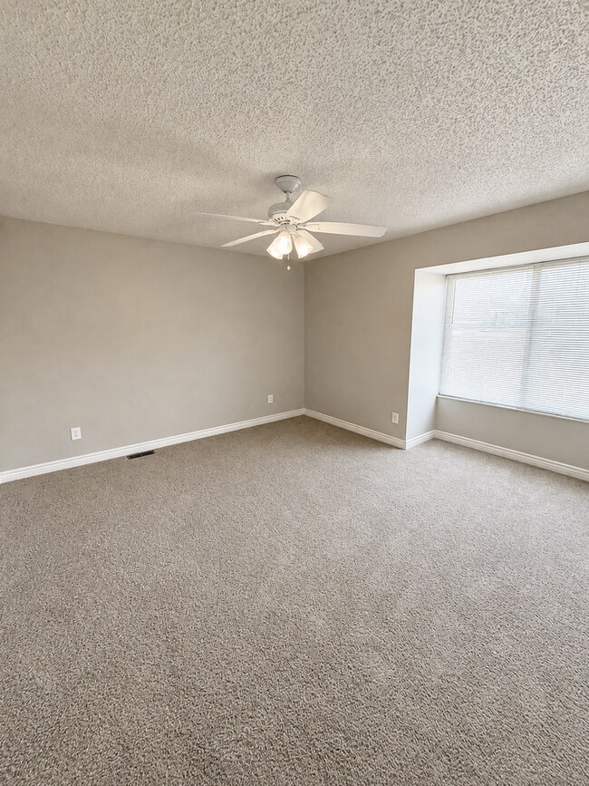 Building Photo - 4015 Stonedike Dr