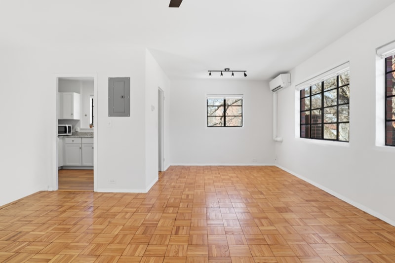 Building Photo - 3115 Martha Custis Dr