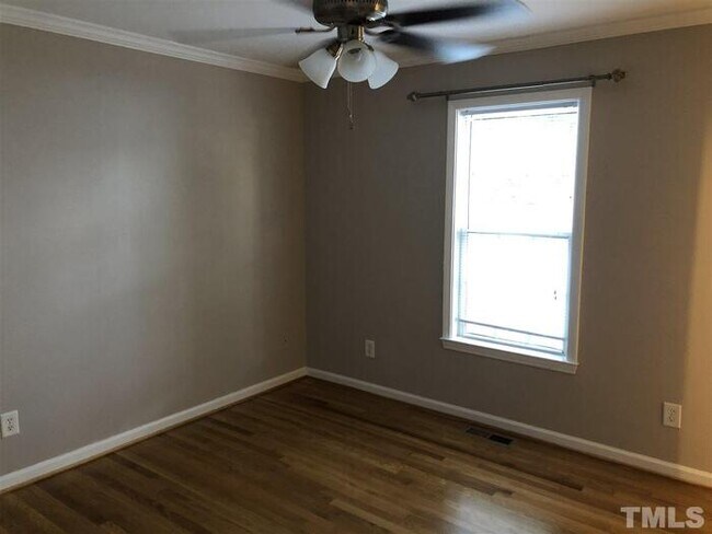 Building Photo - 2615 Farthing St