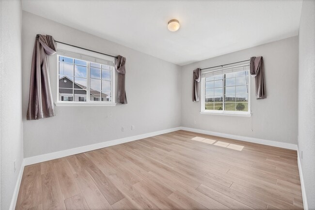 Building Photo - 15700 E Jamison Dr