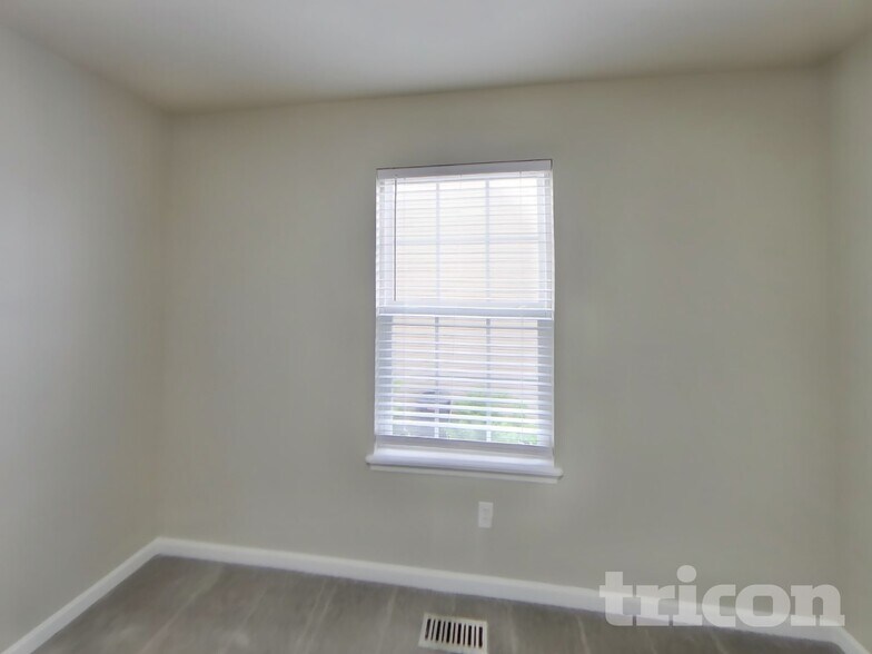 Building Photo - 539 Great Oaks Meadow Dr