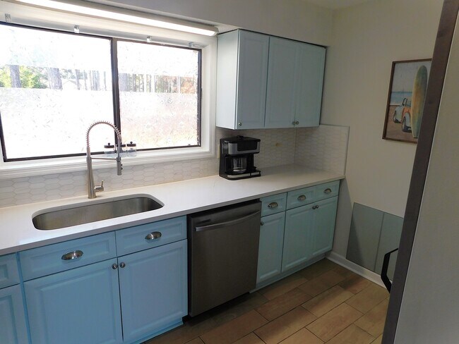 Building Photo - 1809 Crooked Pine Dr