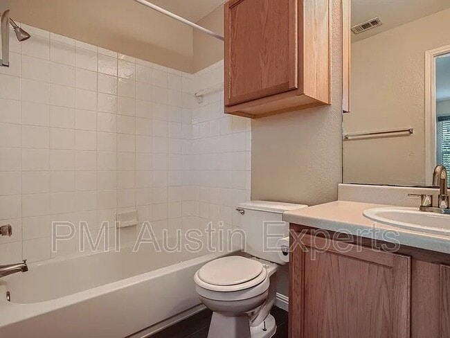 Building Photo - 13913 Harris Ridge Blvd