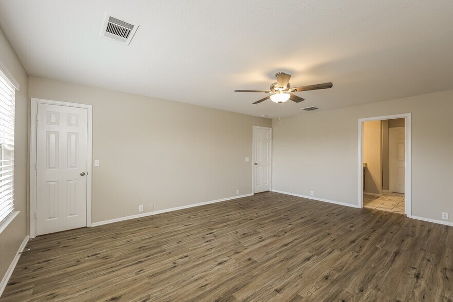 Building Photo - 3522 Blue Topaz