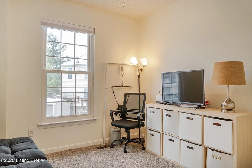 Building Photo - 12207 Hideaway Ct
