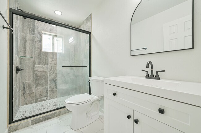 Building Photo - 1524 NW 45th St
