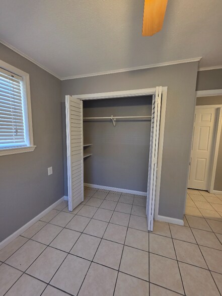 Building Photo - 3110 College St