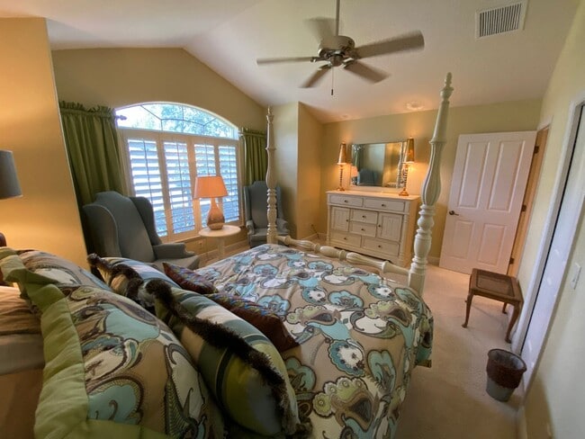 Building Photo - Exquisite - Turnkey, 3 bed + 2 1/2 Bath + ...