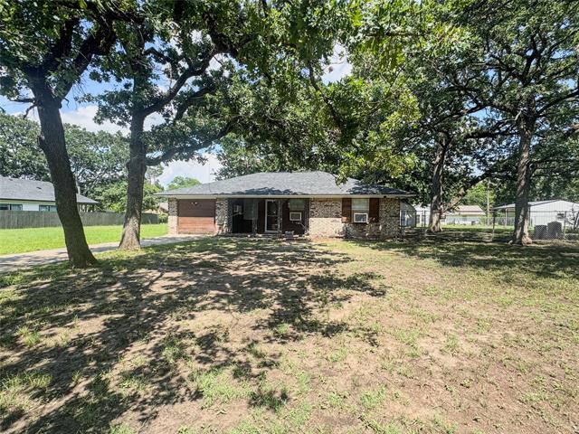 Building Photo - 743 Oak Leaf Trail