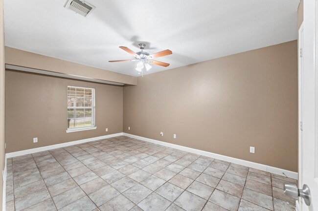Building Photo - 5647 Belmark St
