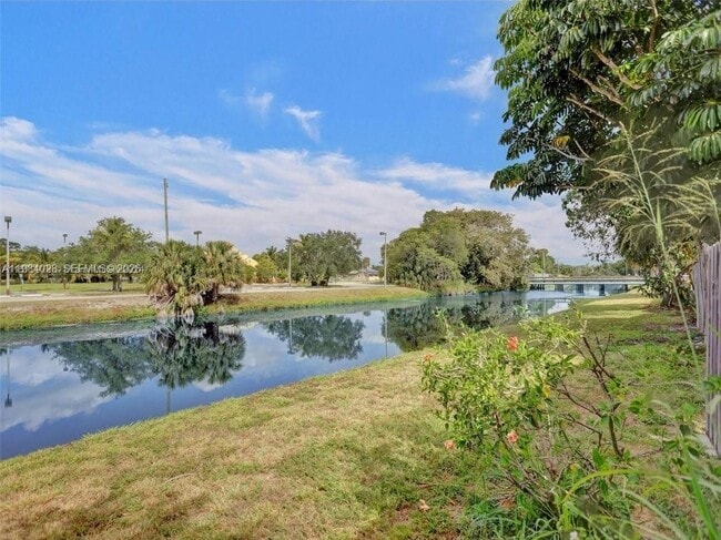 Building Photo - 3603 Townhouse Ct