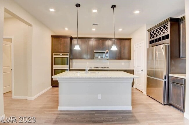 Building Photo - 4148 Elegant Chateau St