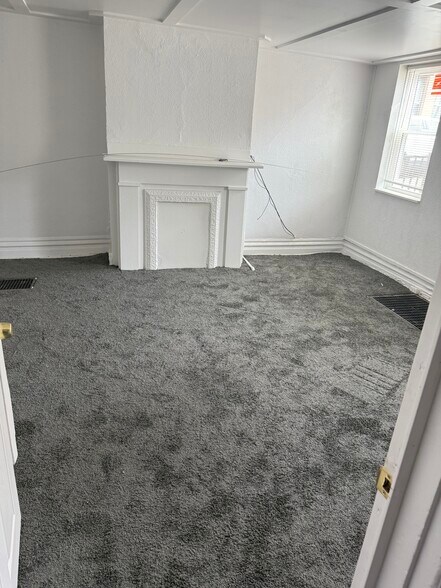 Building Photo - 48 Zulema St