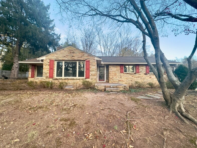 Building Photo - 1 High Acres Dr