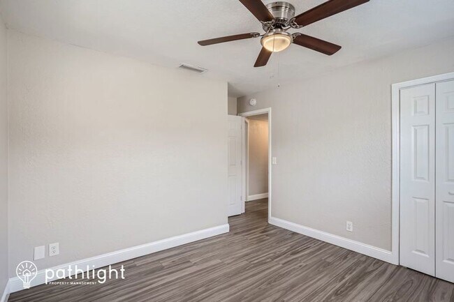 Building Photo - 4080 Bluefish Dr SE