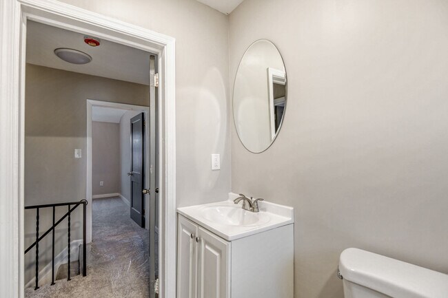 Building Photo - 8413 Kavanagh Rd