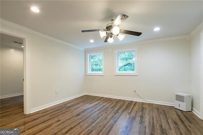 Building Photo - 4932 Rock Haven Dr SW