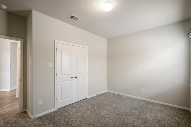 Building Photo - 12197 Pearl Bay Ln