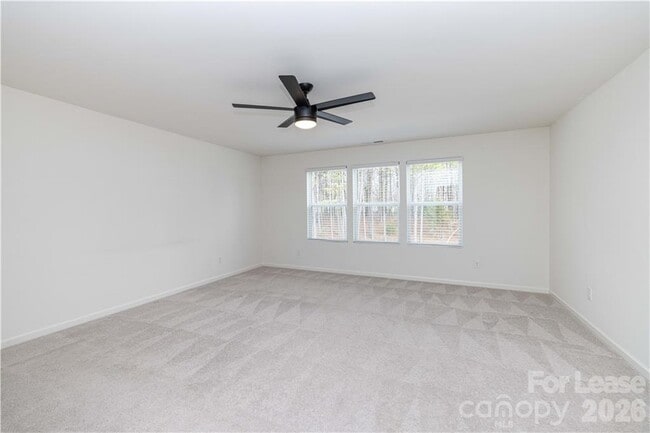 Building Photo - 824 Yorkshire Dr