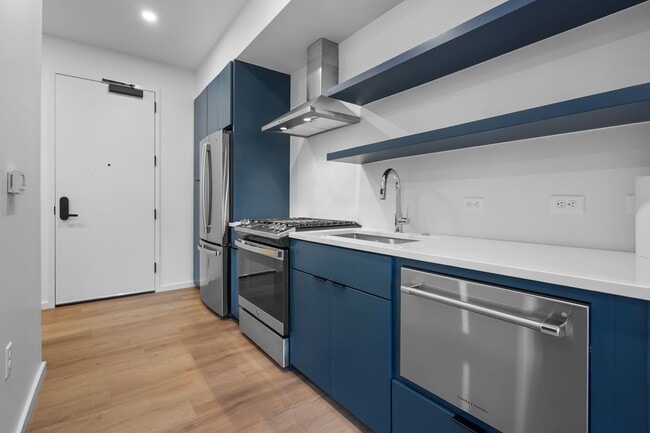 Building Photo - 500 Merritt Ave