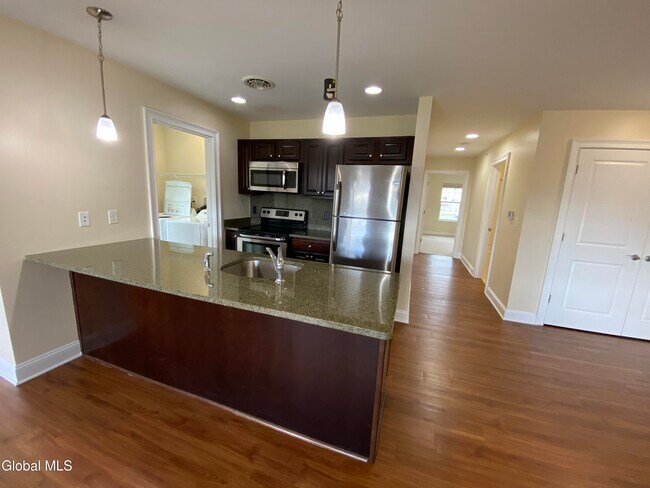 Building Photo - 74 Weibel Ave