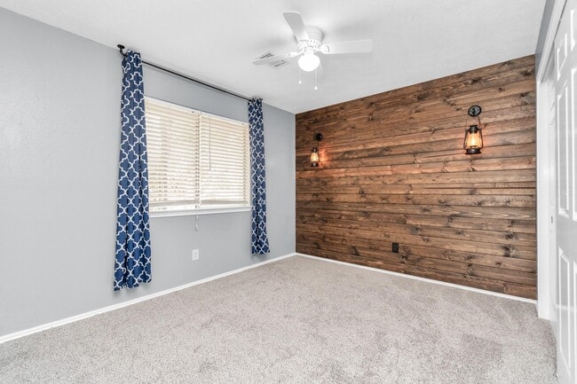 Building Photo - 36 N Morningwood Ct