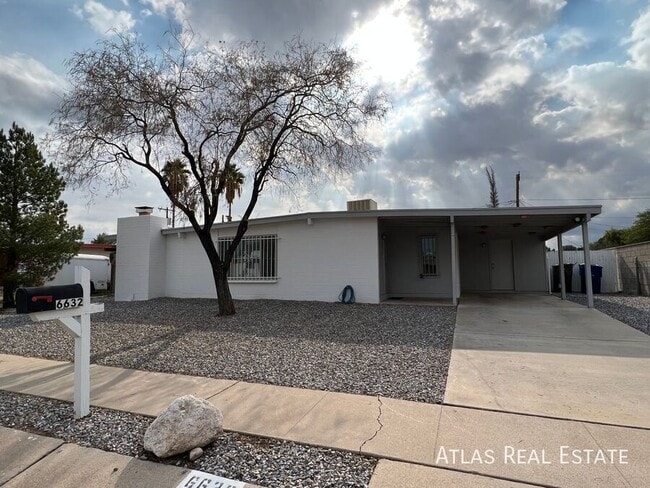 Primary Photo - 6632 E Mary Dr