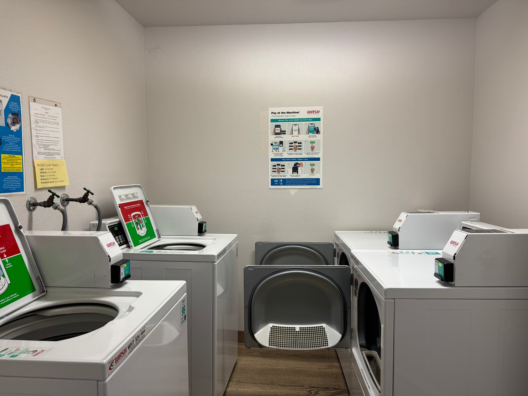 Laundry facility - 11112 Summertime Ln