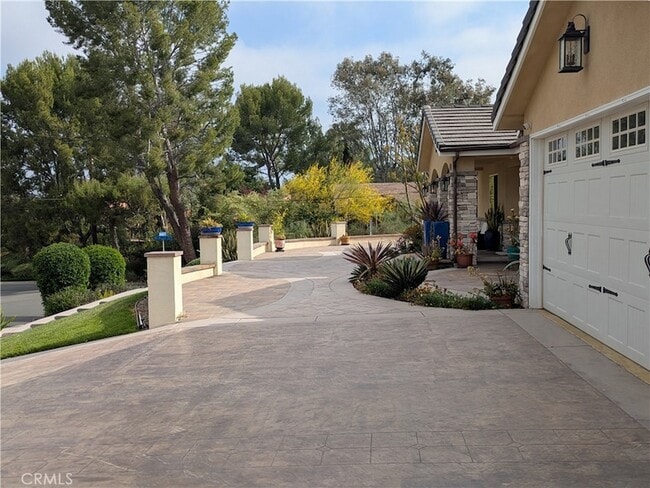 Building Photo - 310 Marion Blvd