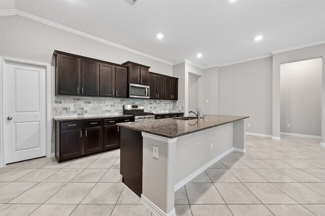 Building Photo - 134 S Bearkat Ct