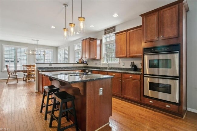 Building Photo - 5681 Regal Ct