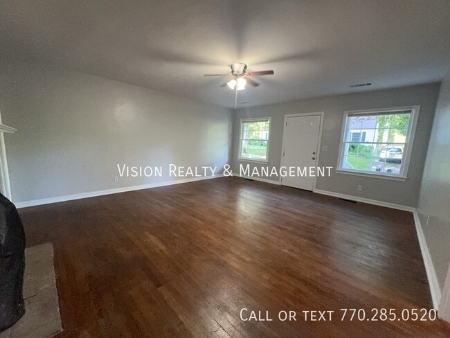 Building Photo - 121 Howell Rd