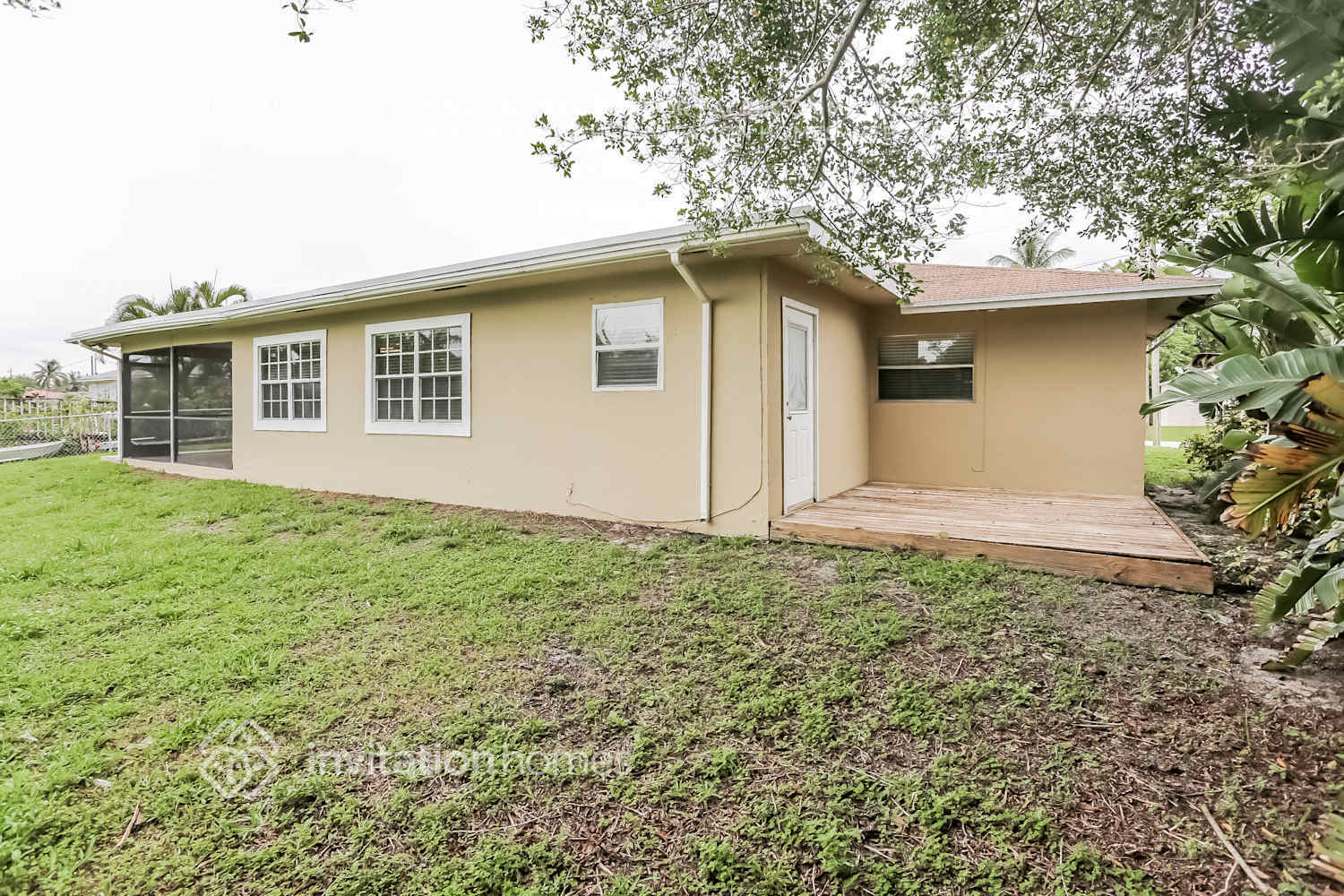 Building Photo - 6713 Riparian Rd