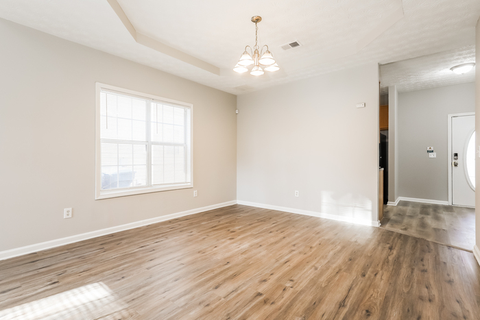 Building Photo - 7564 Winderemere Park