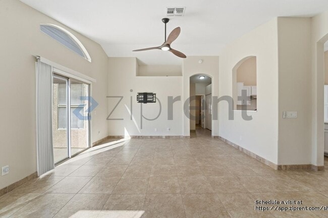 Building Photo - 17216 N Wavyleaf Ave