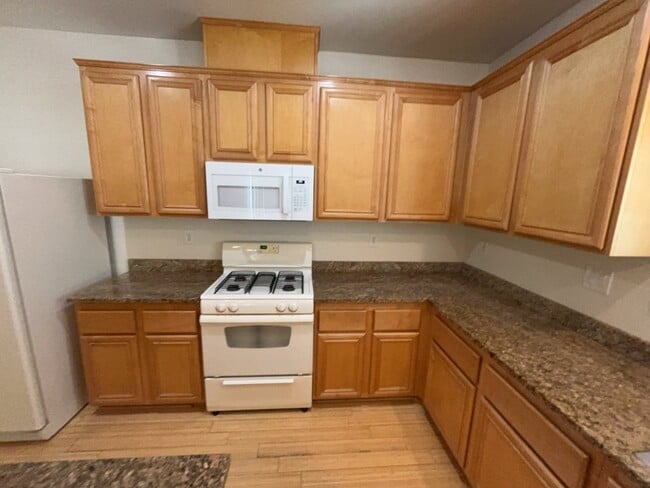 Building Photo - 6043 Eganridge Ct