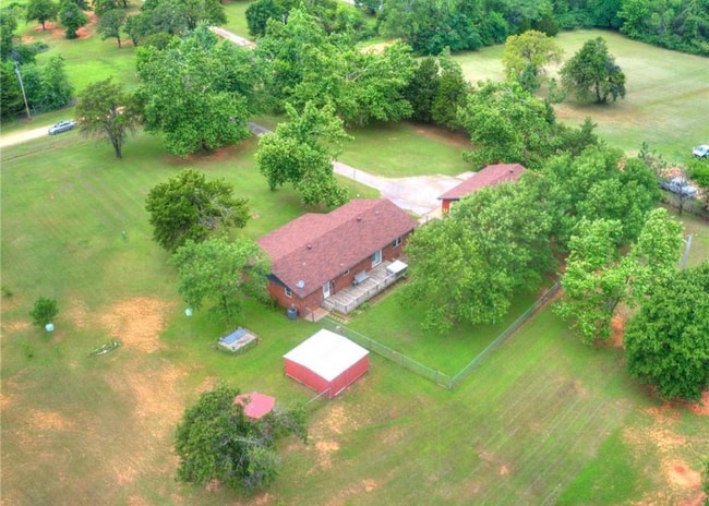 Building Photo - 11500 Canyon Oaks Dr