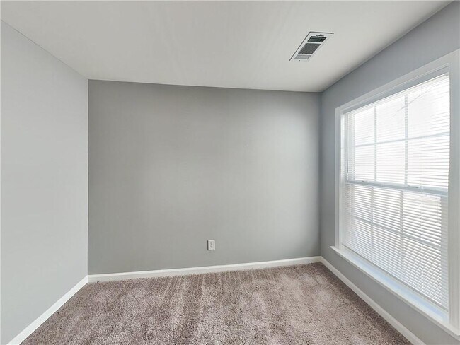 Building Photo - 3258 Welmingham Dr SW