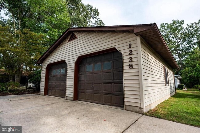 Building Photo - 1238 Hillcreek Rd