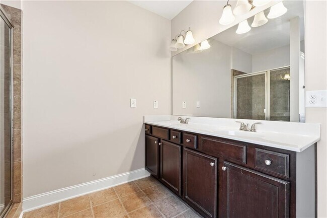 Building Photo - 1680 Sugar Ridge Dr