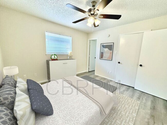 Building Photo - 1105 52nd St