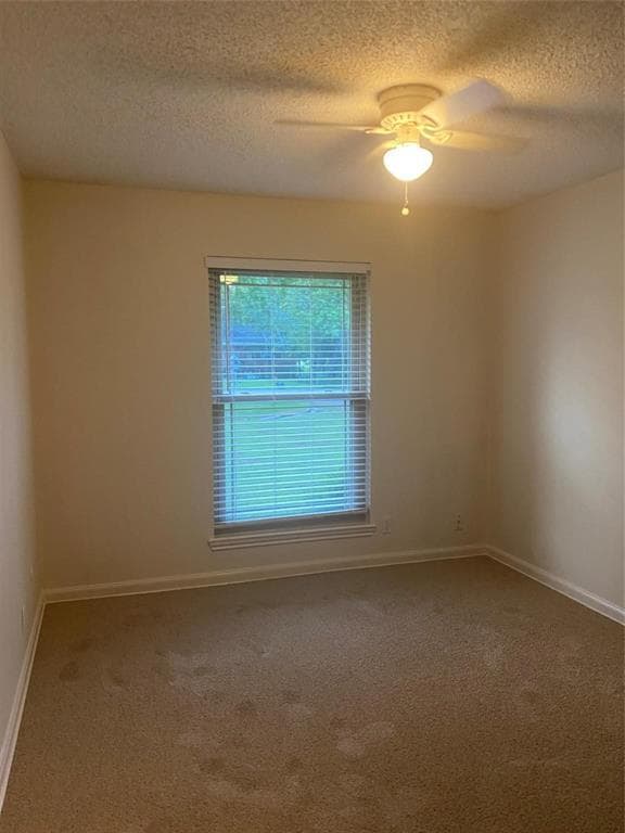 Building Photo - 105 Lazy Ln