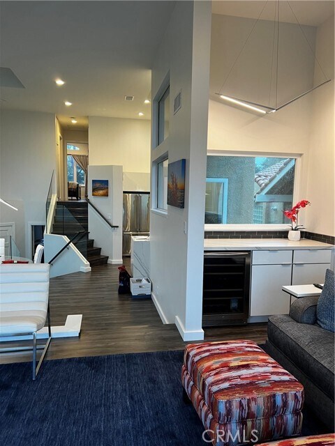 Building Photo - 87 Palm Beach Ct