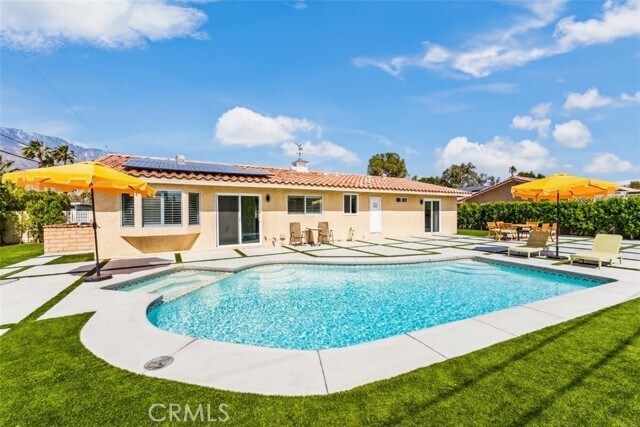 Building Photo - 2240 N San Gorgonio Rd