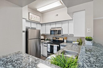 Building Photo - Chartwell Court